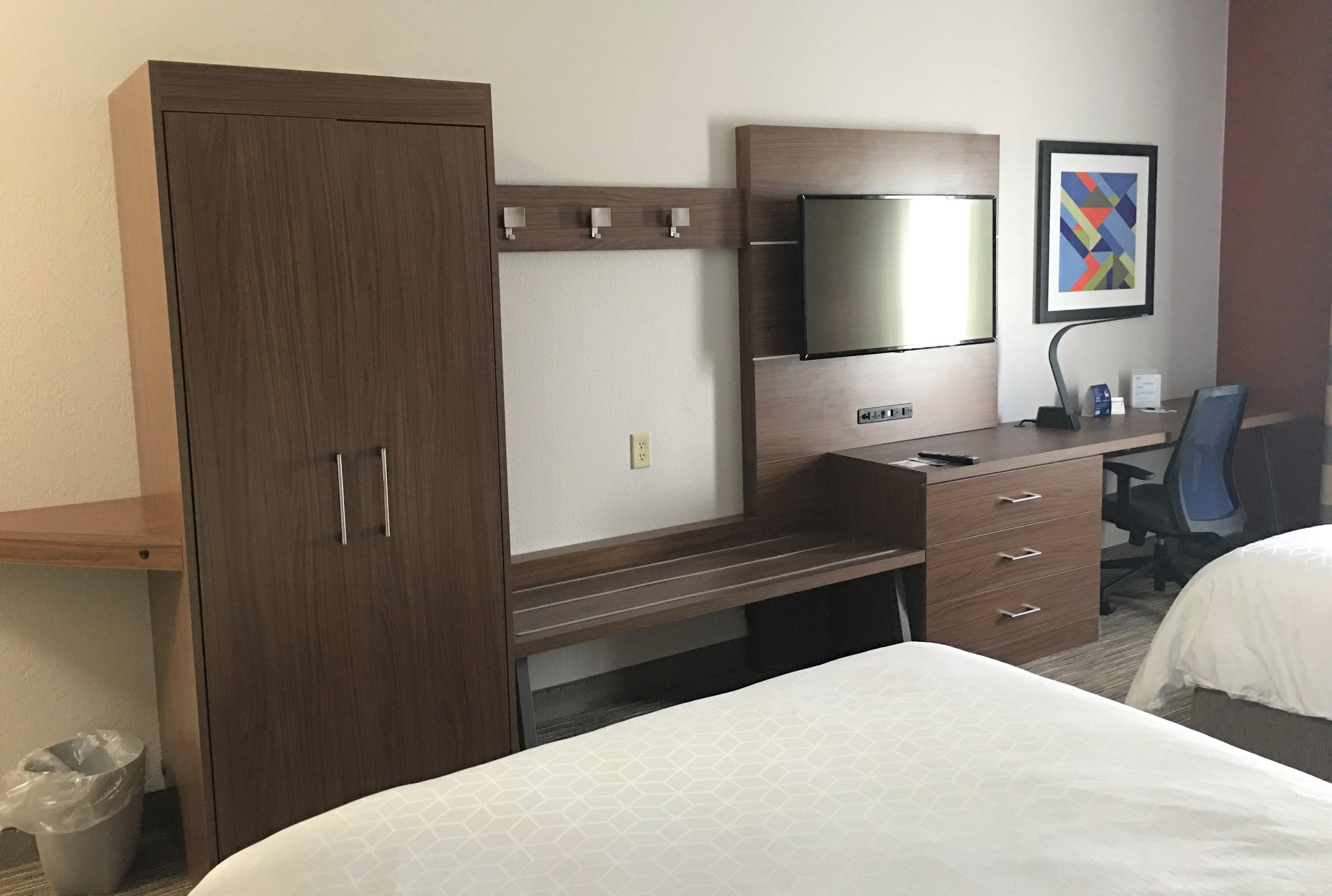Holiday Inn Express Greensburg By Ihg Екстериор снимка