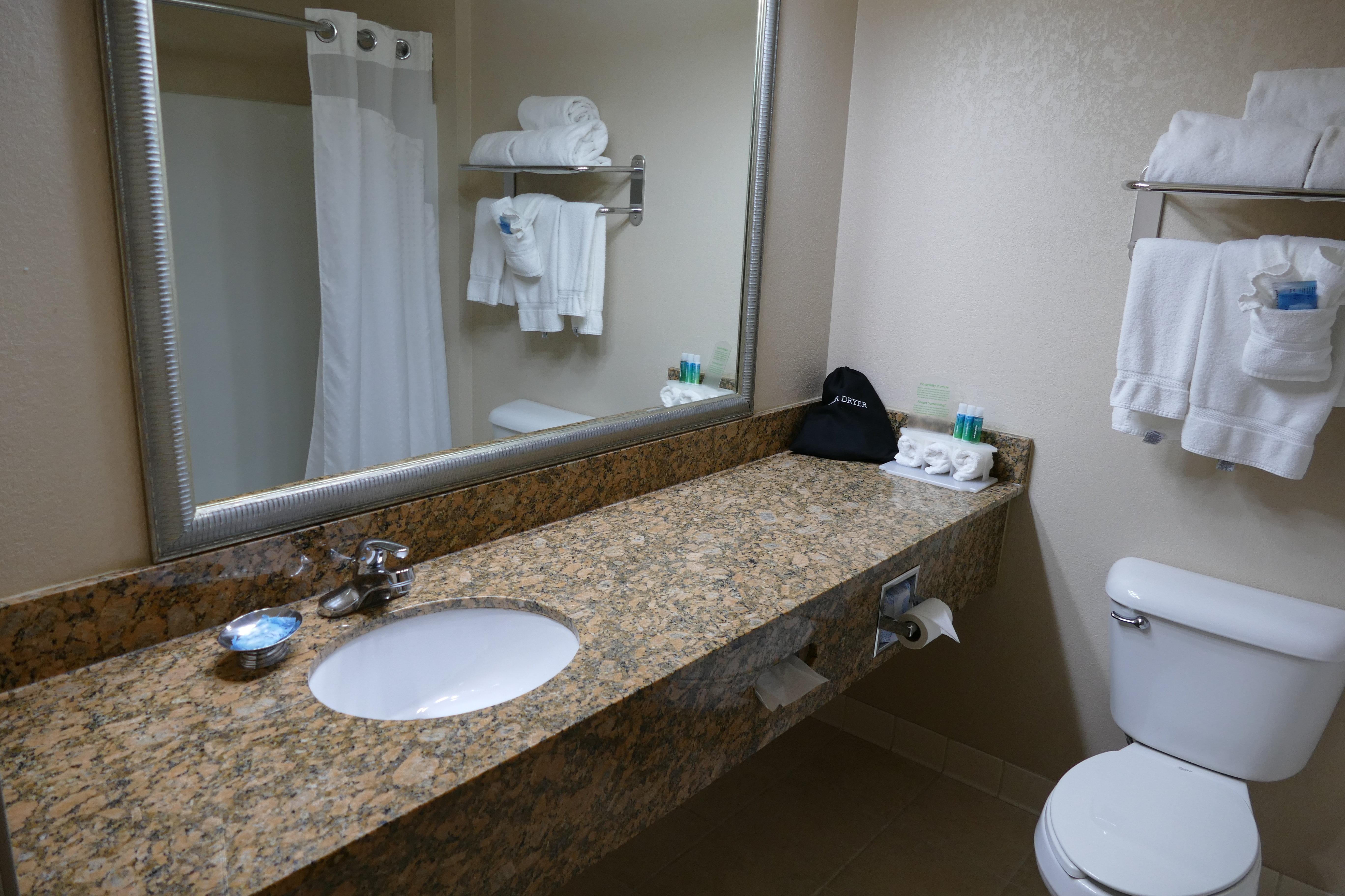 Holiday Inn Express Greensburg By Ihg Екстериор снимка