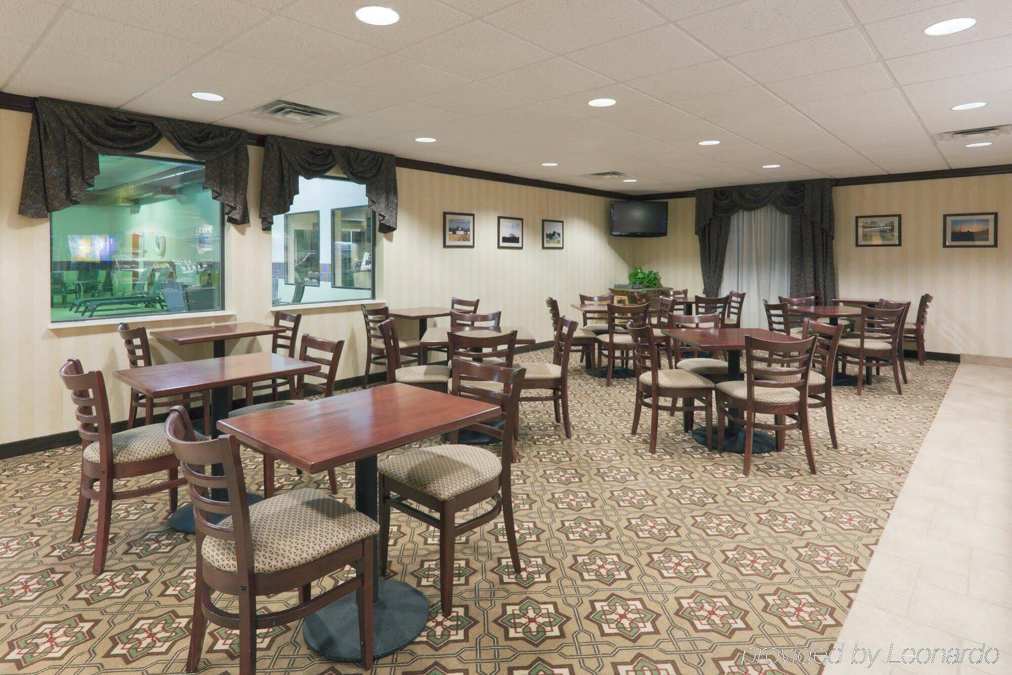Holiday Inn Express Greensburg By Ihg Екстериор снимка