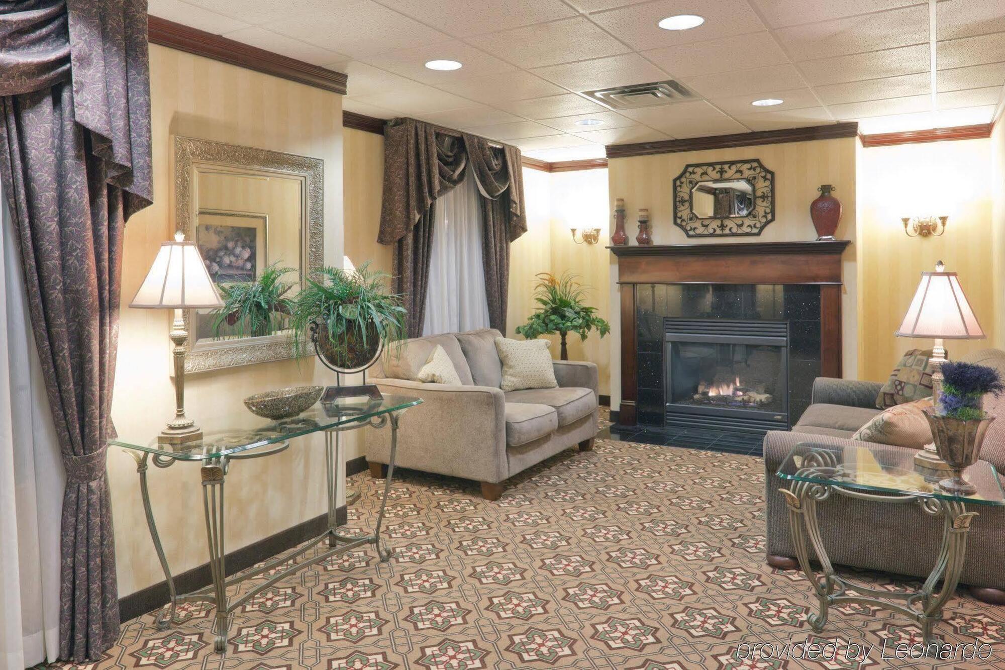 Holiday Inn Express Greensburg By Ihg Екстериор снимка