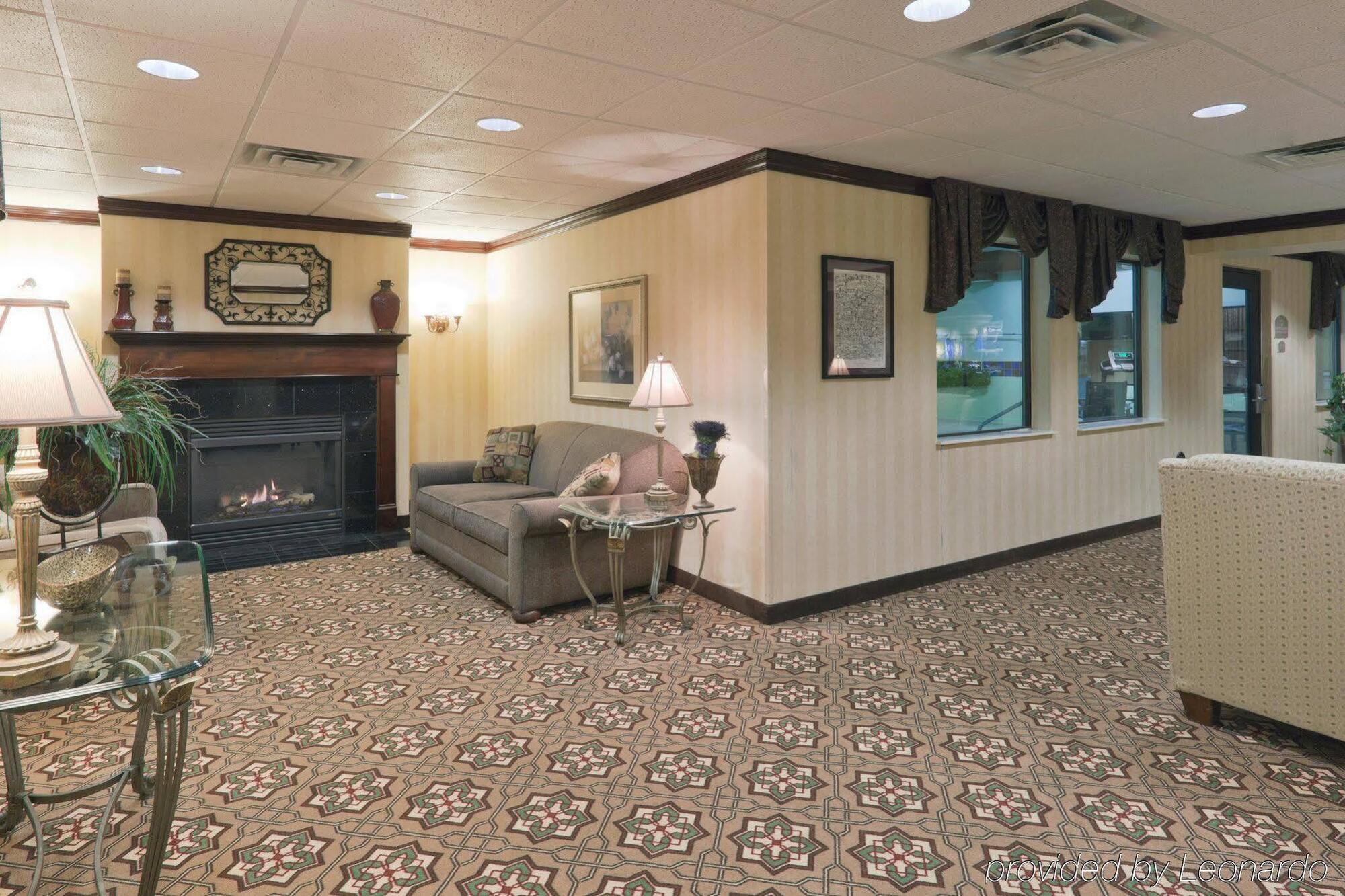 Holiday Inn Express Greensburg By Ihg Екстериор снимка